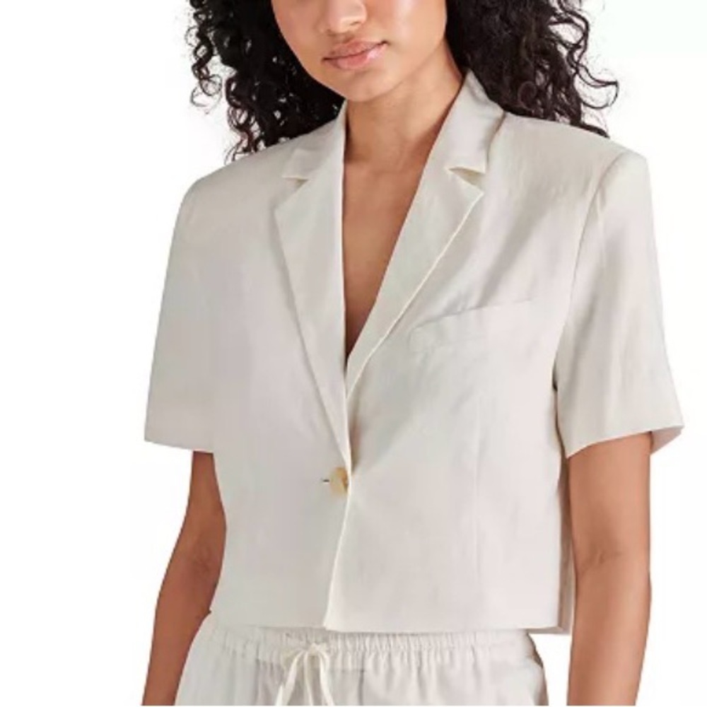 Steve Madden Cream Short-Sleeve Cropped Blazer